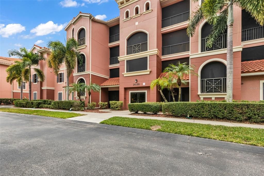 For Sale: $355,000 (2 beds, 2 baths, 1788 Square Feet)