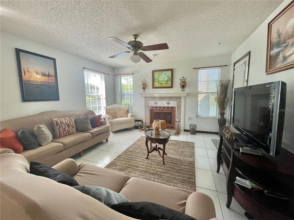 For Rent: $2,100 (2 beds, 2 baths, 1192 Square Feet)