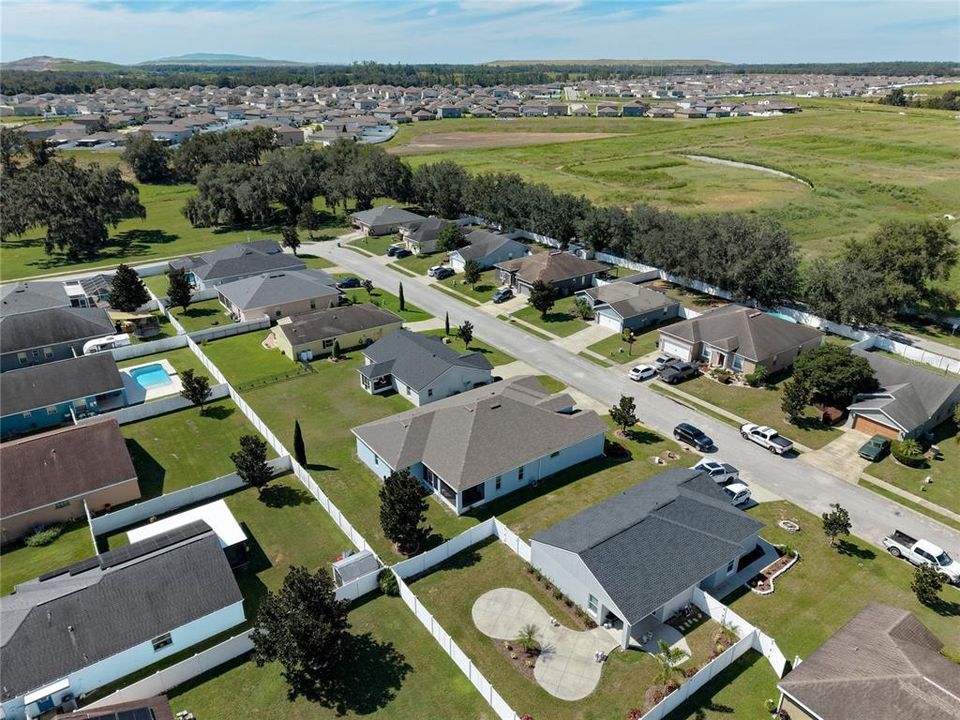 На продажу: $394,900 (5 спален, 3 ванн, 2565 Квадратных фут)