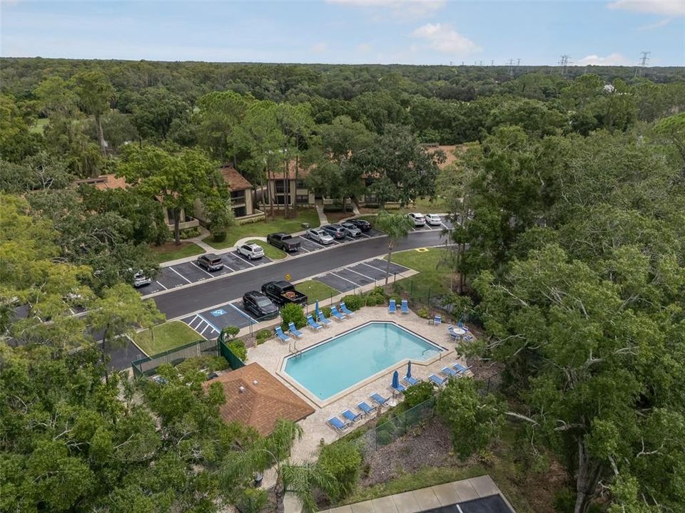 For Sale: $177,000 (2 beds, 2 baths, 888 Square Feet)