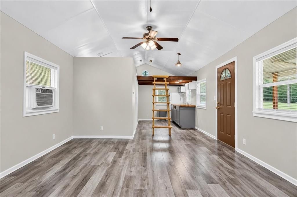 For Sale: $599,000 (4 beds, 2 baths, 1877 Square Feet)