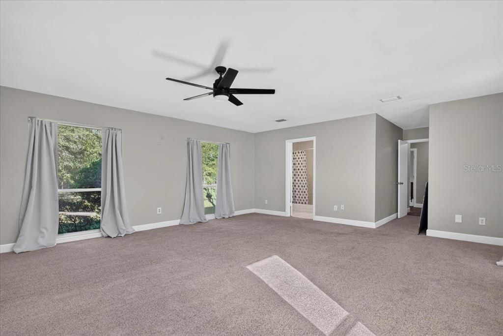 For Sale: $599,000 (4 beds, 2 baths, 1877 Square Feet)