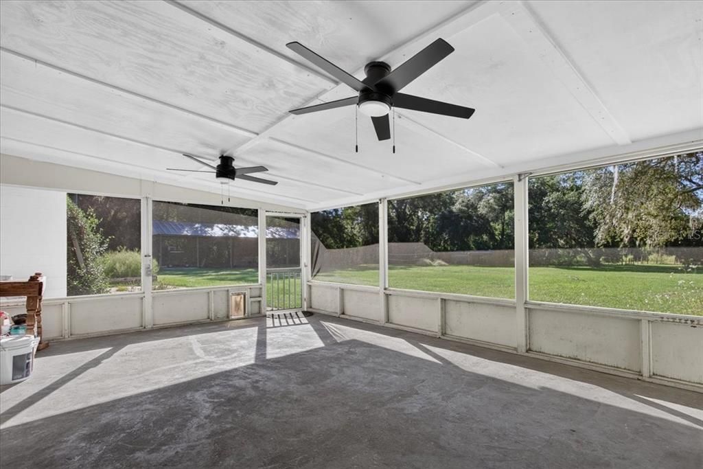 For Sale: $599,000 (4 beds, 2 baths, 1877 Square Feet)
