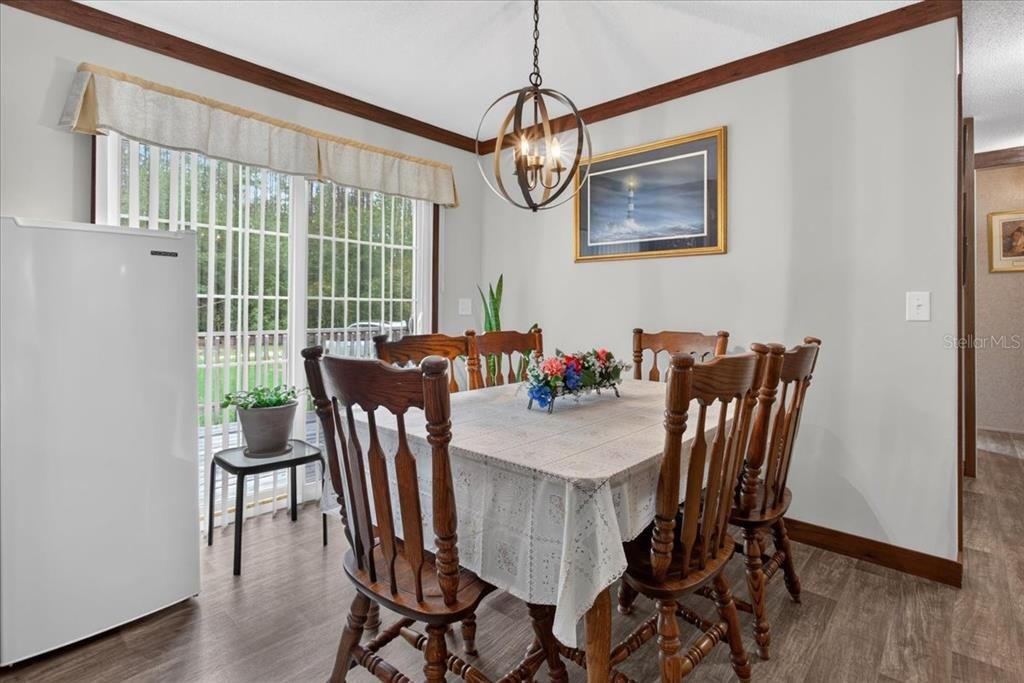 For Sale: $599,000 (4 beds, 2 baths, 1877 Square Feet)