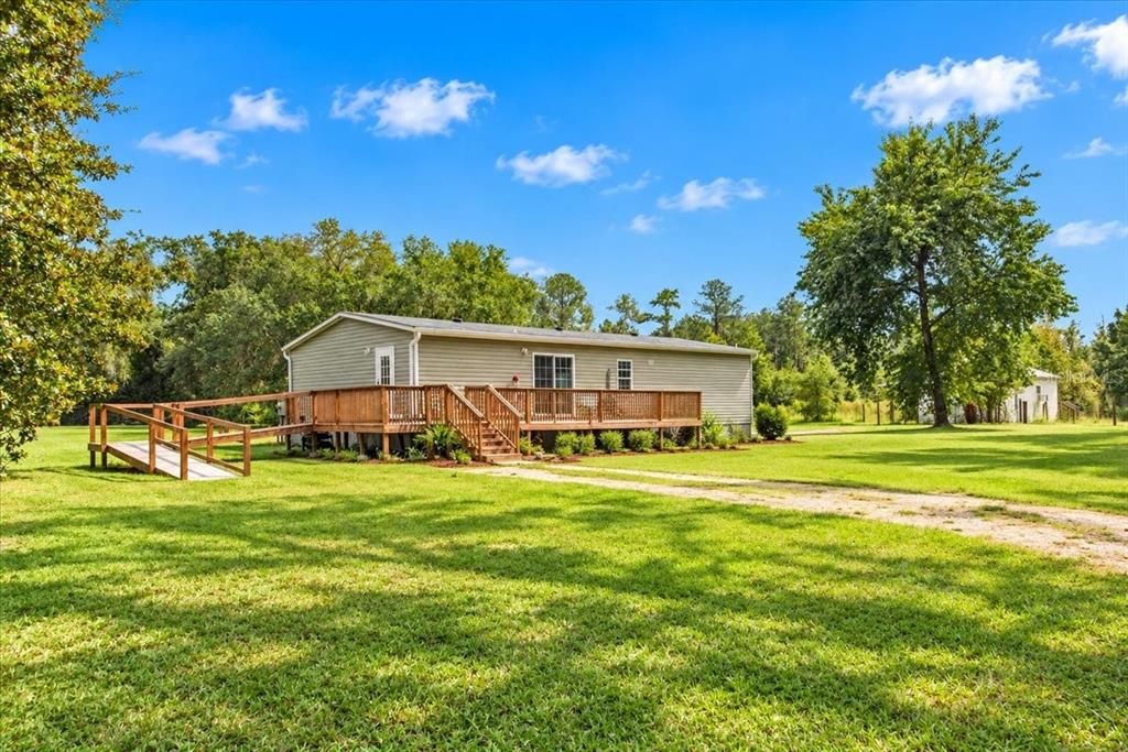 For Sale: $599,000 (4 beds, 2 baths, 1877 Square Feet)