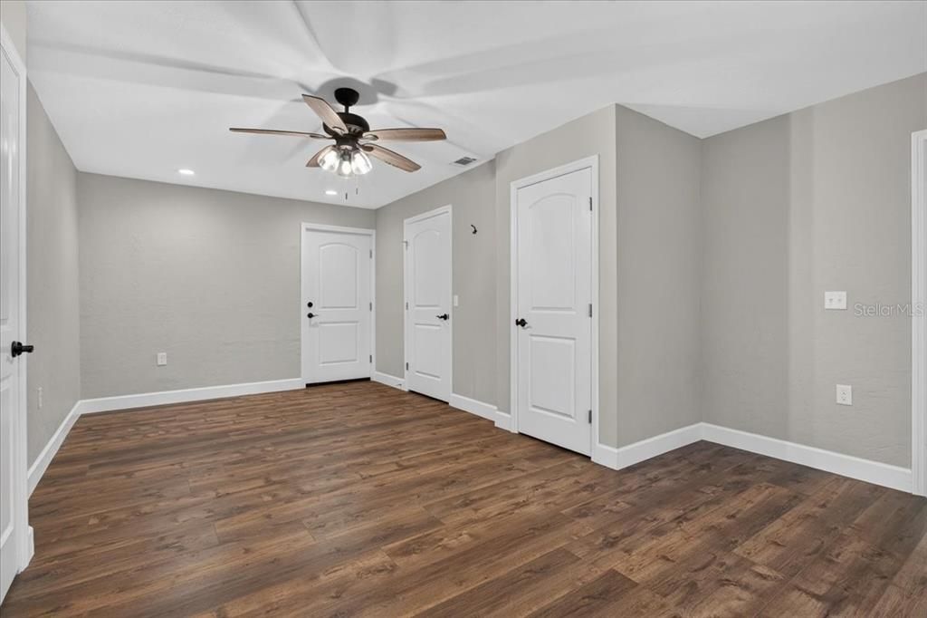 For Sale: $599,000 (4 beds, 2 baths, 1877 Square Feet)