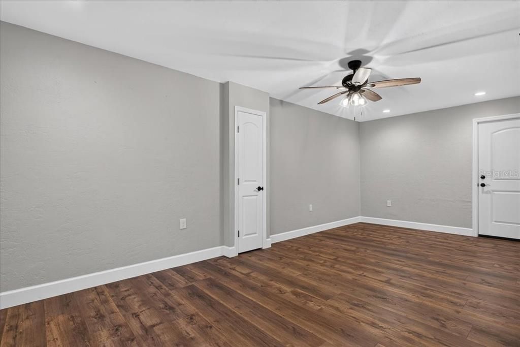 For Sale: $599,000 (4 beds, 2 baths, 1877 Square Feet)