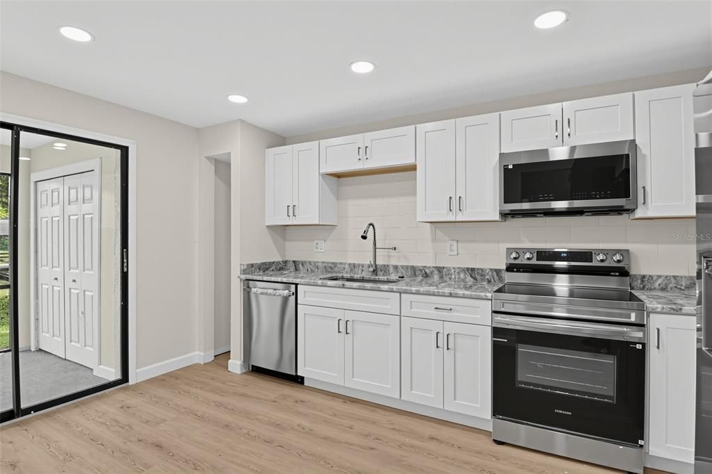 For Sale: $196,990 (3 beds, 2 baths, 1500 Square Feet)