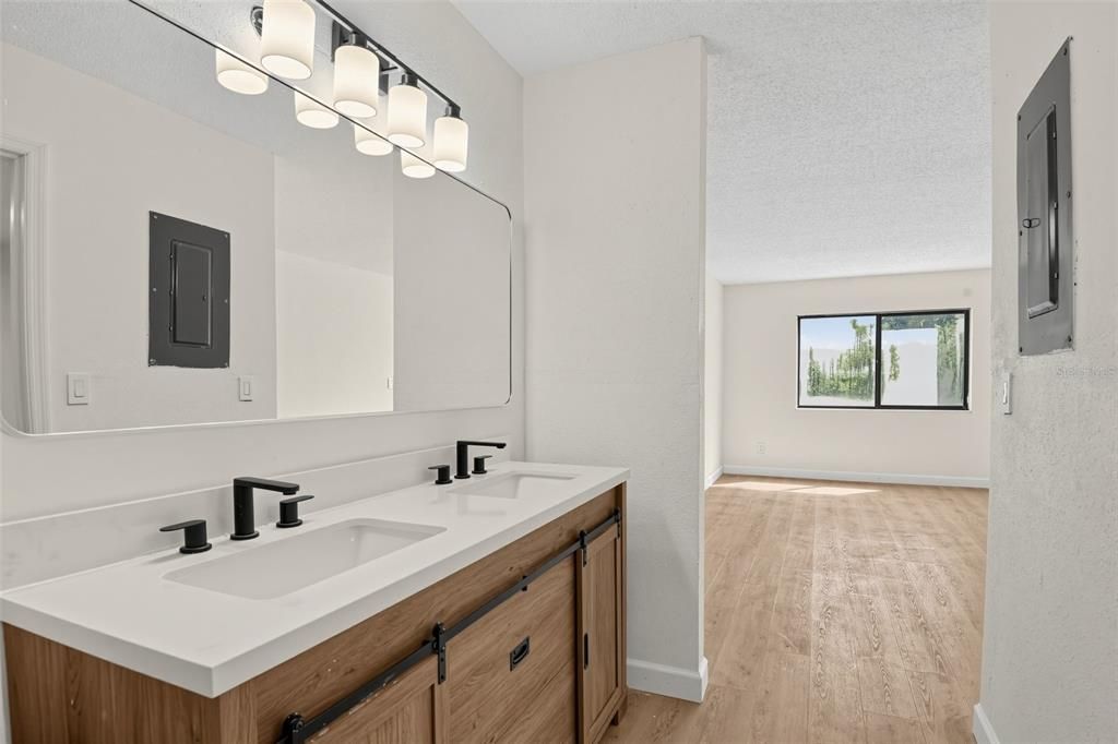 For Sale: $196,990 (3 beds, 2 baths, 1500 Square Feet)