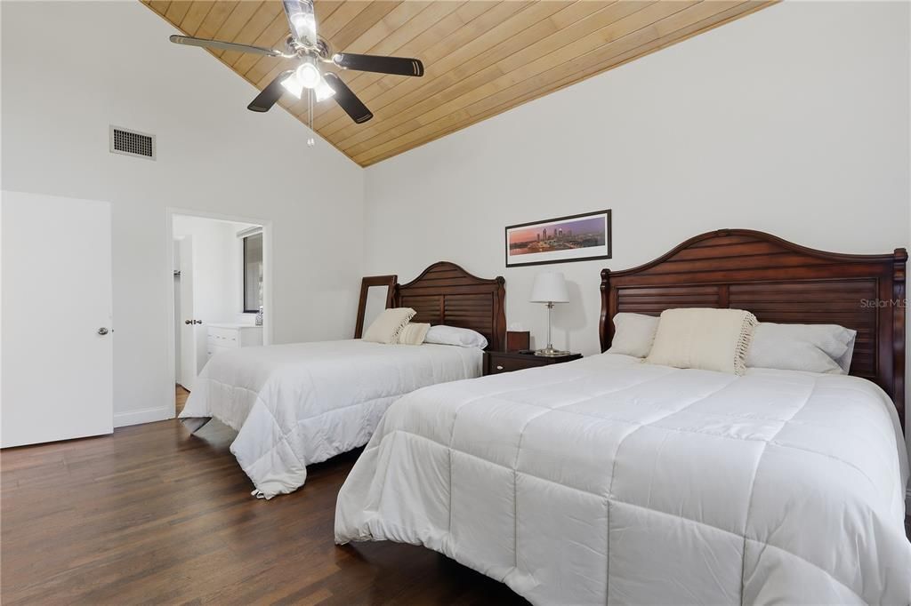 En Venta: $325,000 (3 camas, 2 baños, 1772 Pies cuadrados)
