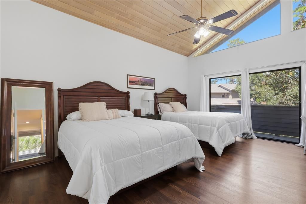 En Venta: $325,000 (3 camas, 2 baños, 1772 Pies cuadrados)