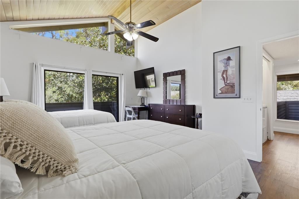 En Venta: $325,000 (3 camas, 2 baños, 1772 Pies cuadrados)