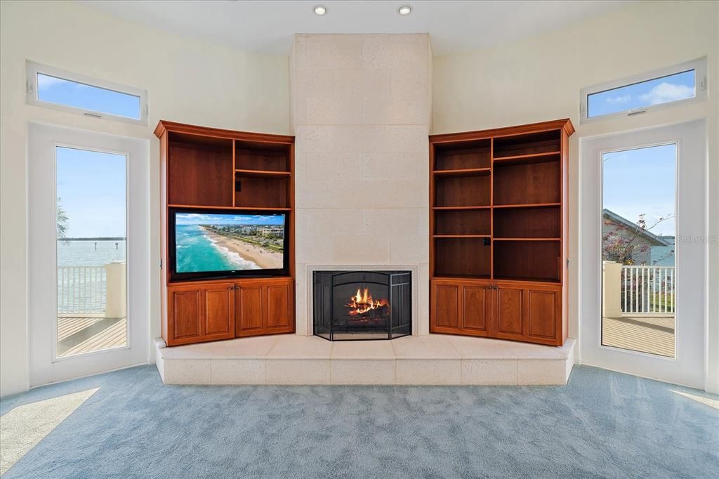 For Sale: $2,649,000 (5 beds, 4 baths, 4937 Square Feet)