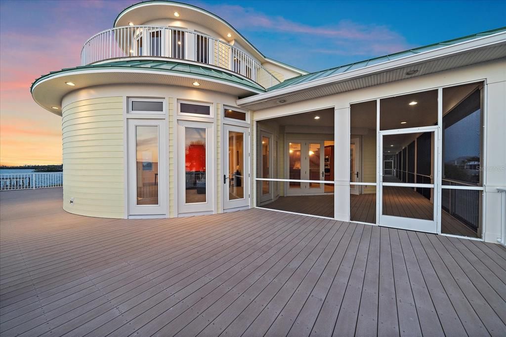 For Sale: $2,649,000 (5 beds, 4 baths, 4937 Square Feet)