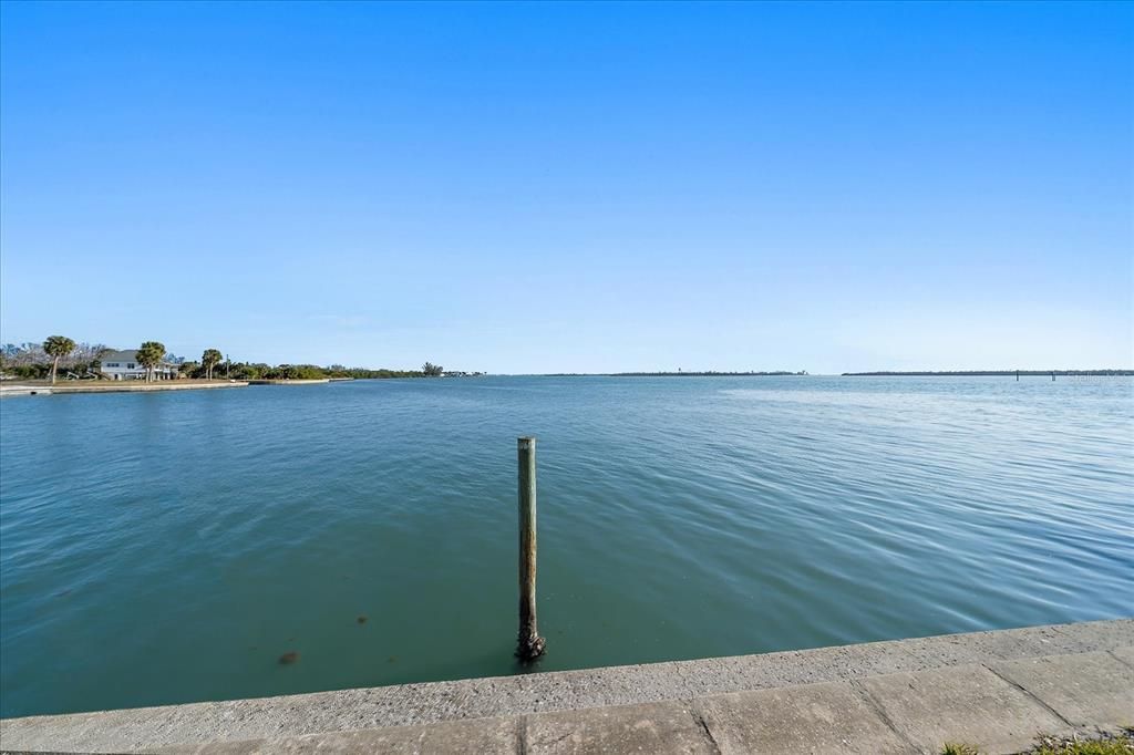 For Sale: $2,649,000 (5 beds, 4 baths, 4937 Square Feet)