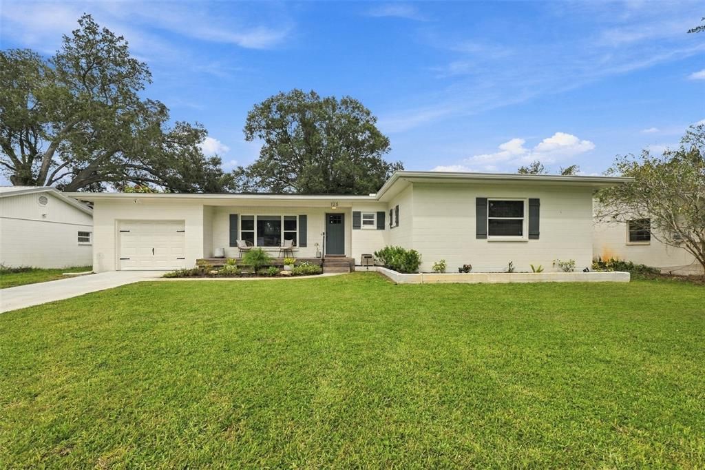 For Sale: $425,000 (3 beds, 2 baths, 1326 Square Feet)