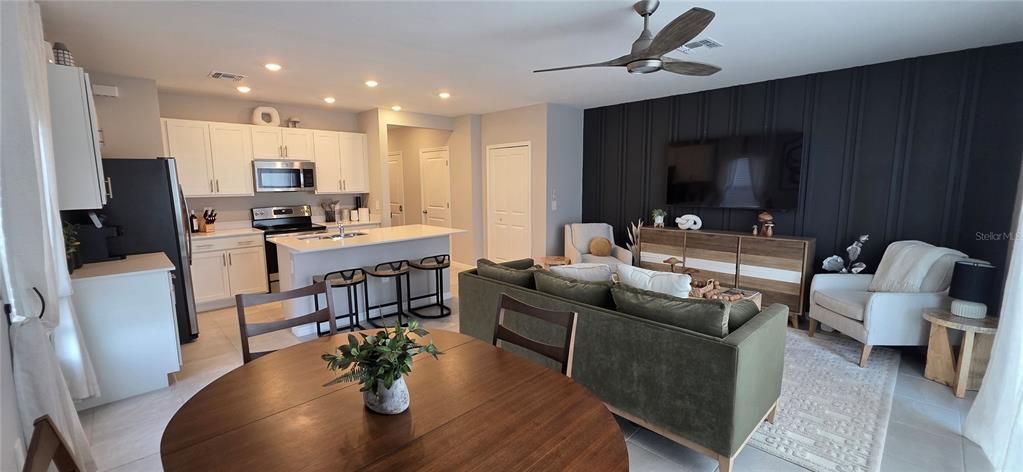 For Rent: $3,000 (3 beds, 2 baths, 1414 Square Feet)