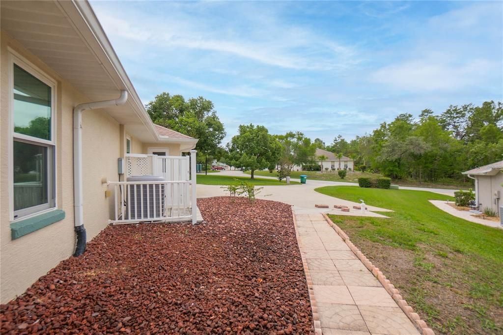 En Venta: $525,000 (3 camas, 3 baños, 2627 Pies cuadrados)