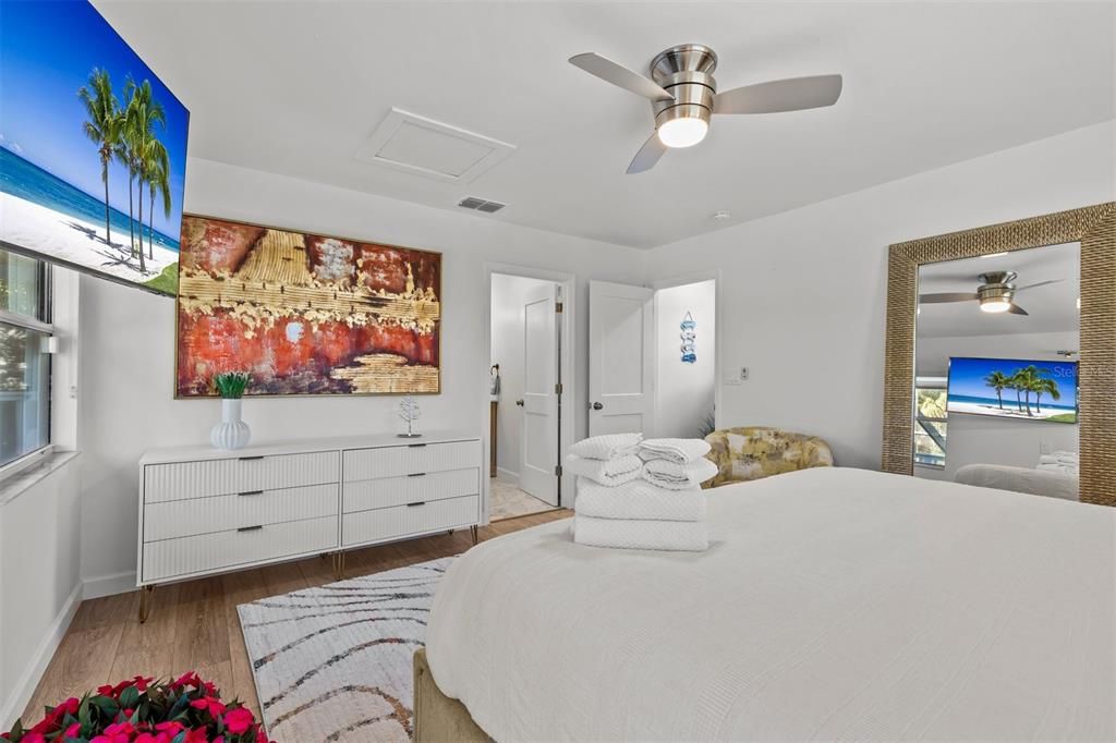 For Rent: $5,000 (4 beds, 3 baths, 1944 Square Feet)