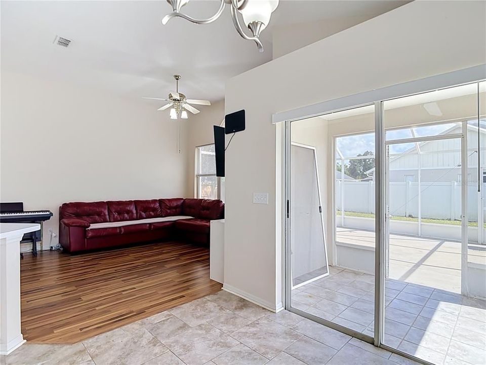 En Venta: $339,000 (3 camas, 2 baños, 1488 Pies cuadrados)