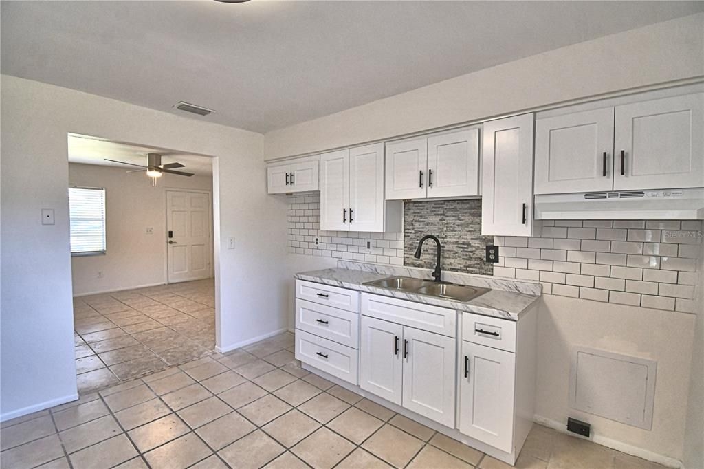 For Sale: $519,000 (4 beds, 0 baths, 1640 Square Feet)