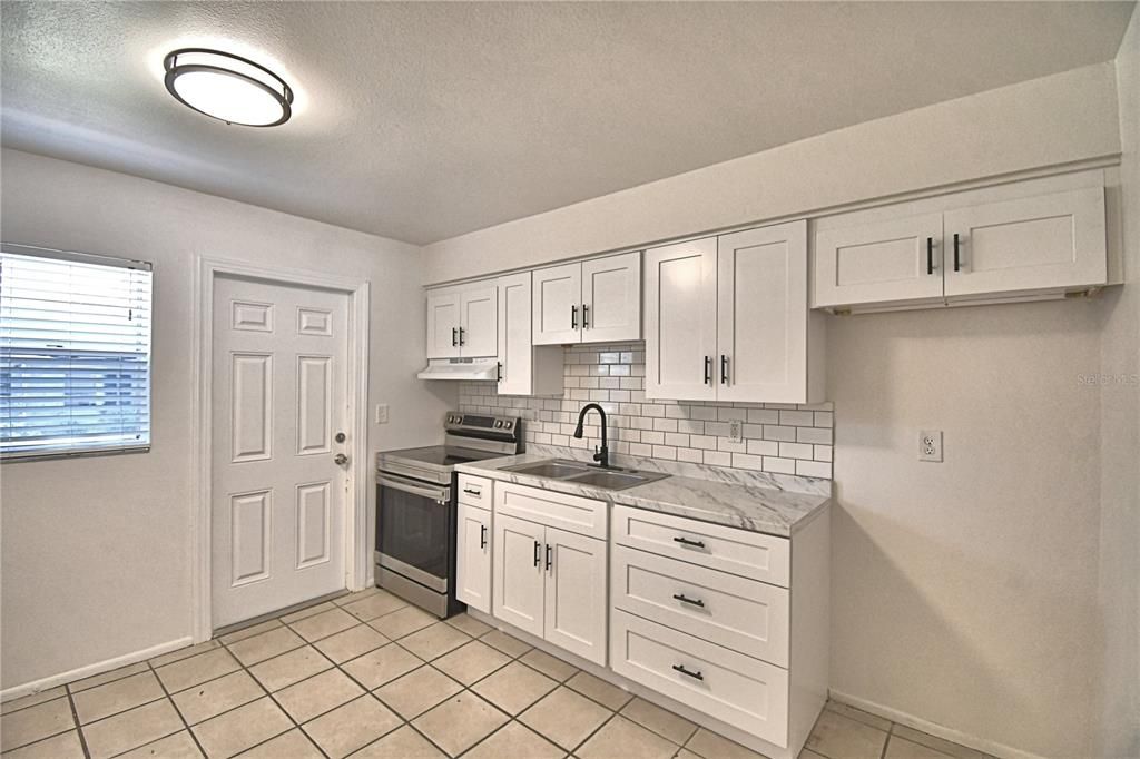 For Sale: $519,000 (4 beds, 0 baths, 1640 Square Feet)