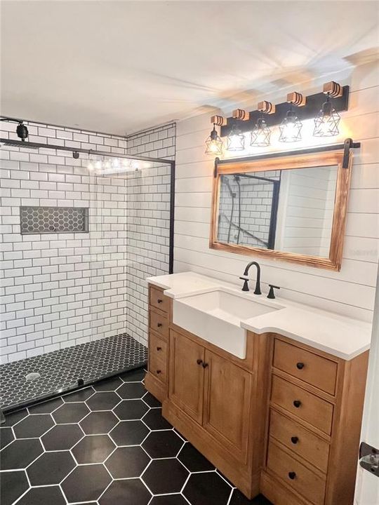 For Rent: $3,000 (2 beds, 2 baths, 1102 Square Feet)