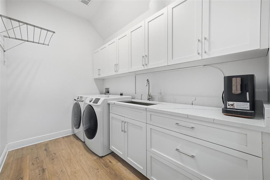 For Sale: $1,375,000 (4 beds, 3 baths, 3666 Square Feet)