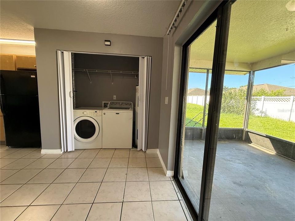 For Rent: $1,800 (3 beds, 2 baths, 1202 Square Feet)
