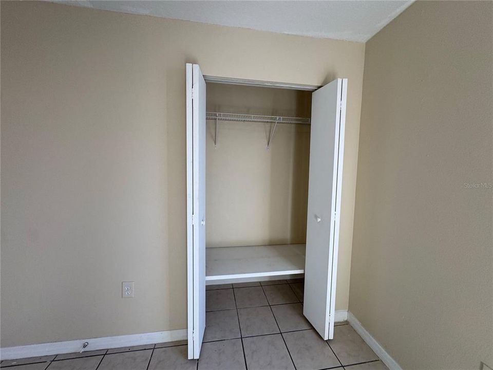 For Rent: $1,800 (3 beds, 2 baths, 1202 Square Feet)