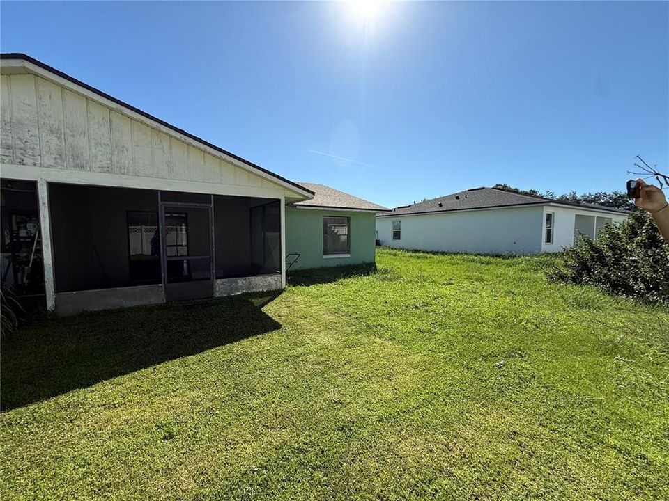 For Rent: $1,800 (3 beds, 2 baths, 1202 Square Feet)