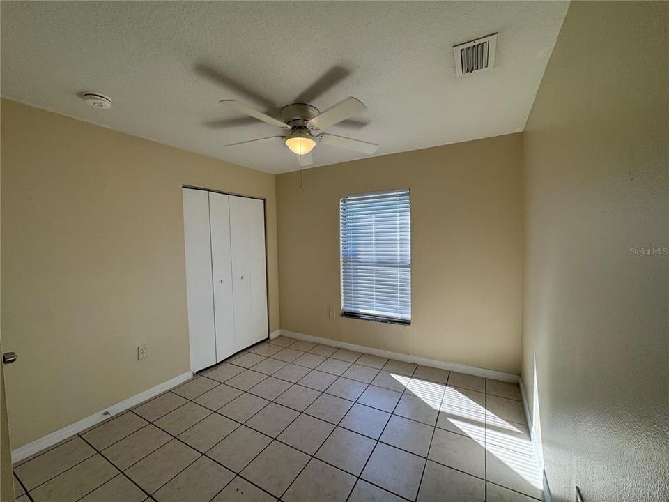 For Rent: $1,800 (3 beds, 2 baths, 1202 Square Feet)