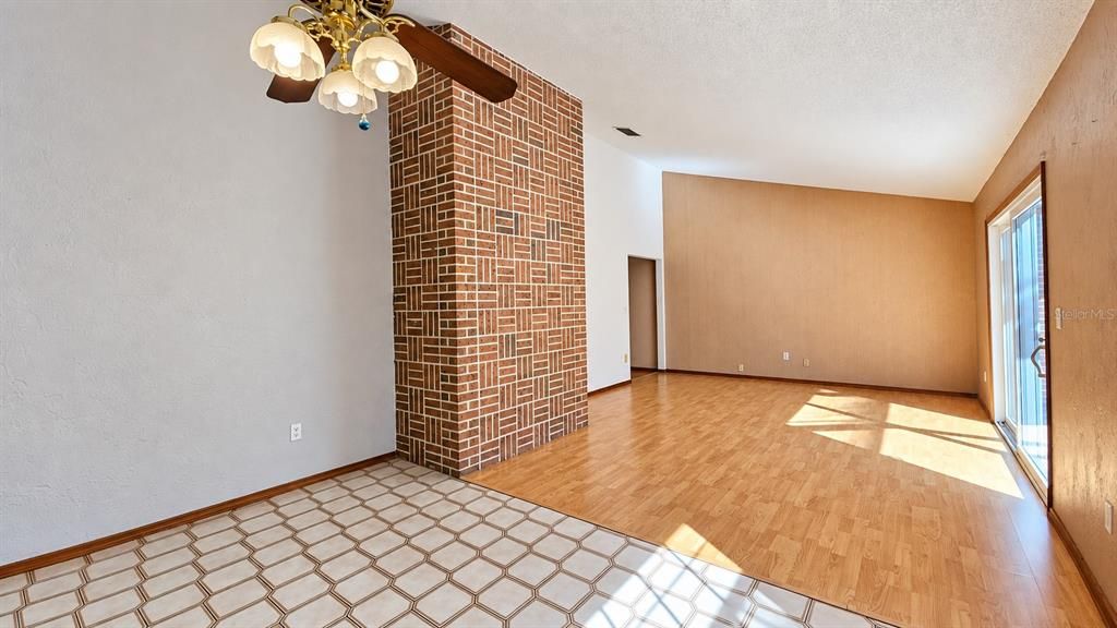 For Sale: $549,900 (4 beds, 2 baths, 2320 Square Feet)