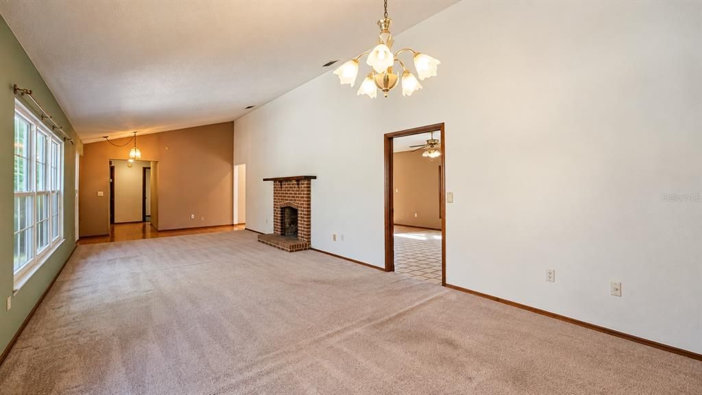 For Sale: $549,900 (4 beds, 2 baths, 2320 Square Feet)