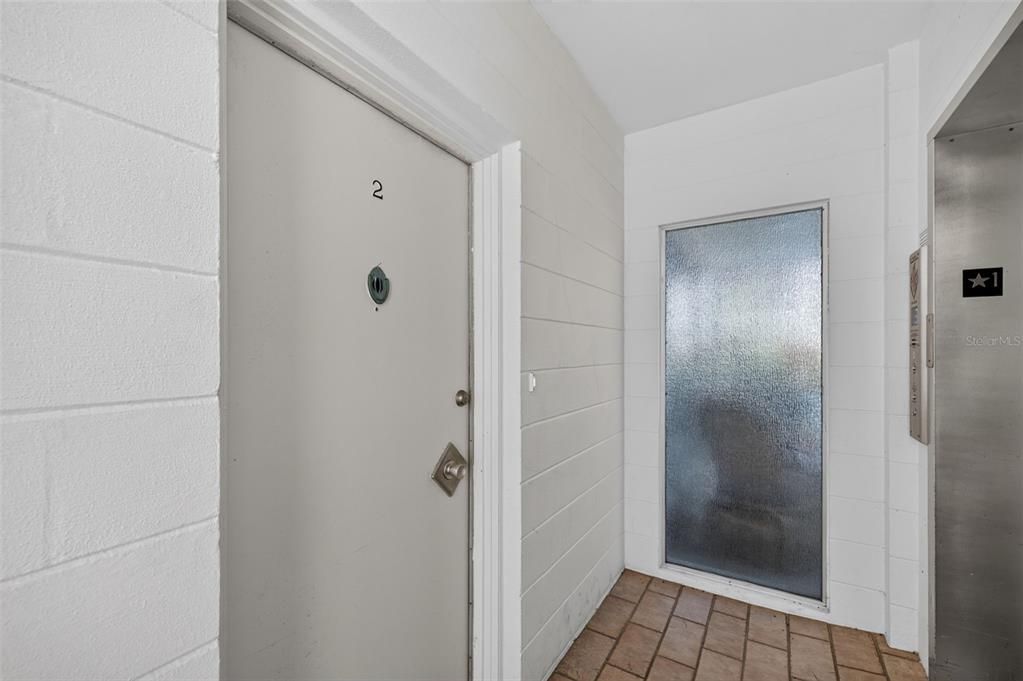 En Venta: $579,900 (2 camas, 2 baños, 1360 Pies cuadrados)
