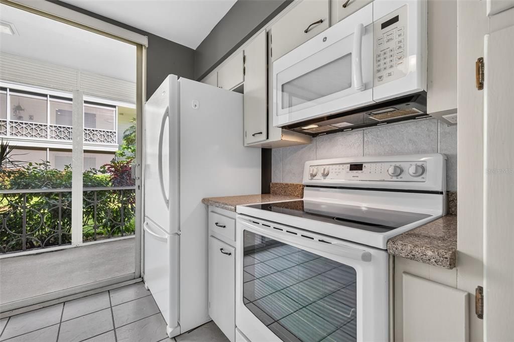En Venta: $579,900 (2 camas, 2 baños, 1360 Pies cuadrados)