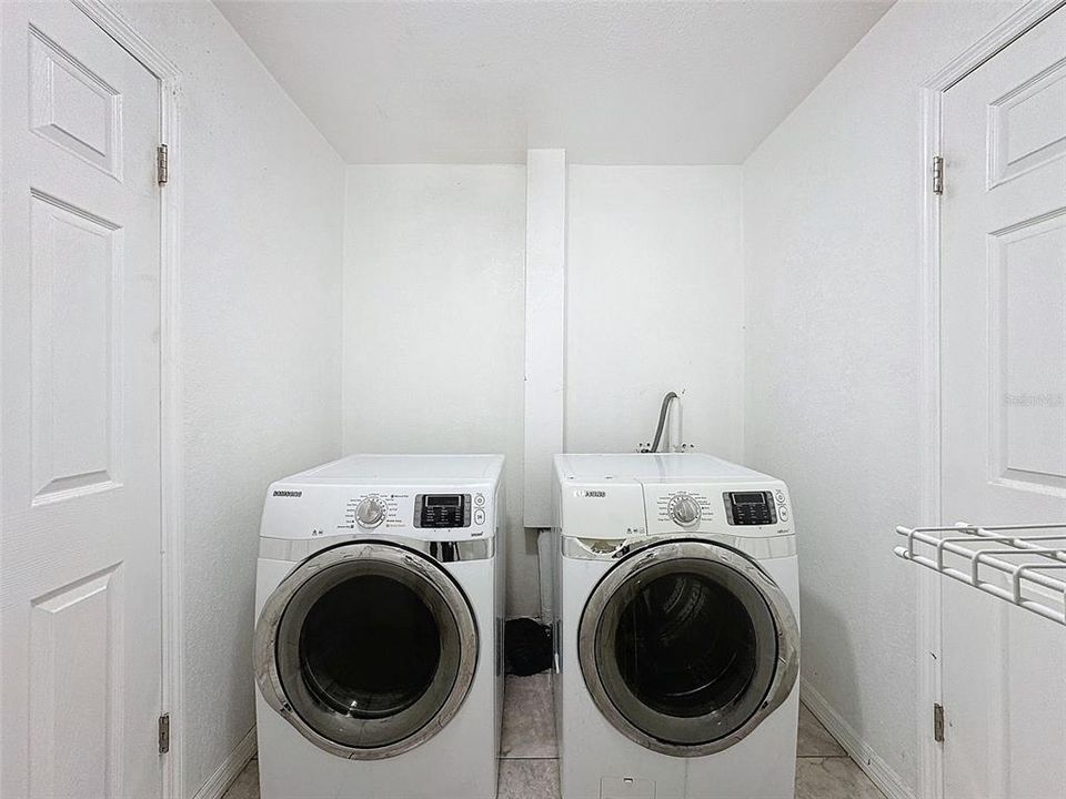 For Sale: $139,900 (2 beds, 1 baths, 1520 Square Feet)