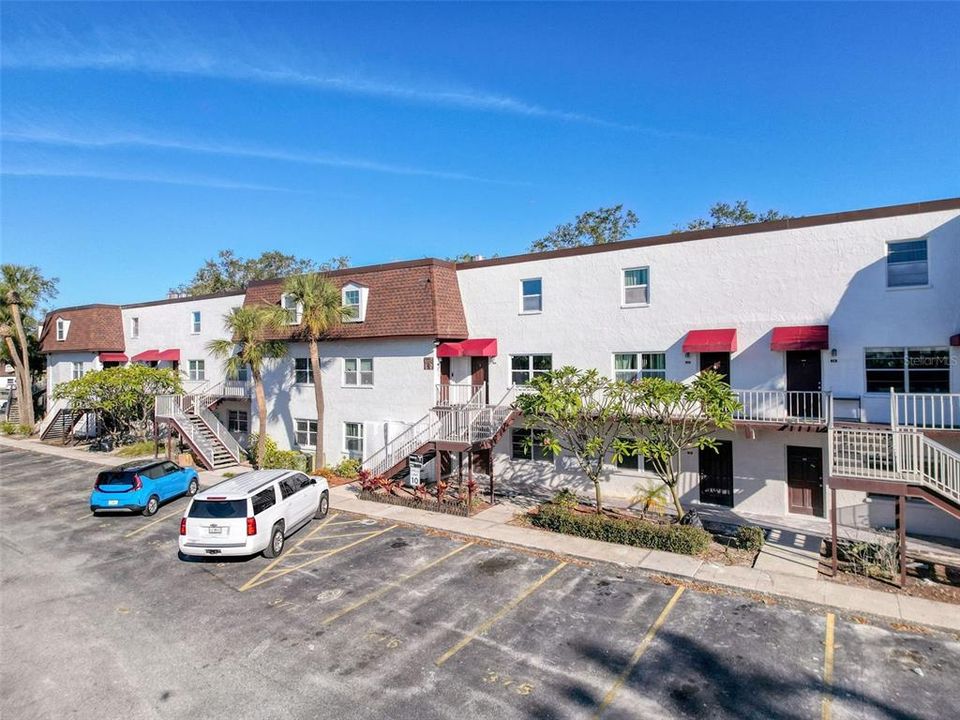 For Sale: $139,900 (2 beds, 1 baths, 1520 Square Feet)