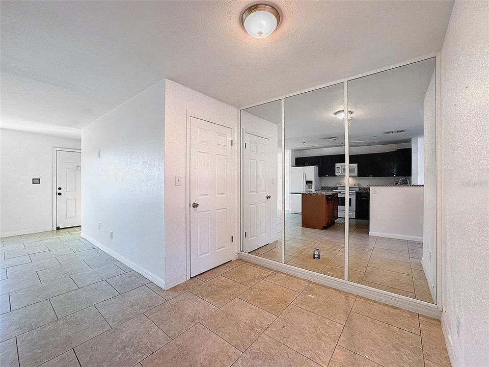 For Sale: $139,900 (2 beds, 1 baths, 1520 Square Feet)