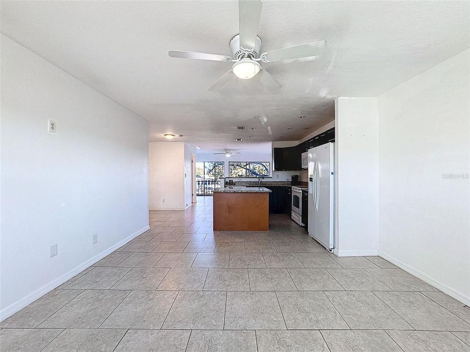 For Sale: $139,900 (2 beds, 1 baths, 1520 Square Feet)
