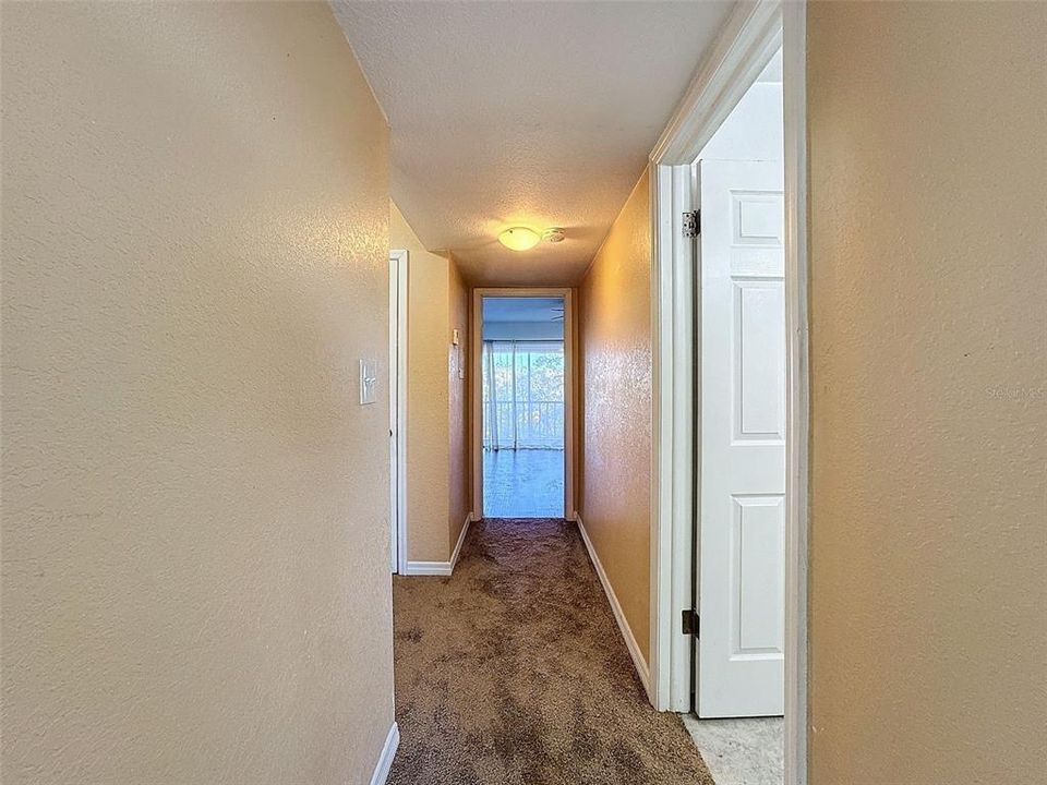 For Sale: $139,900 (2 beds, 1 baths, 1520 Square Feet)