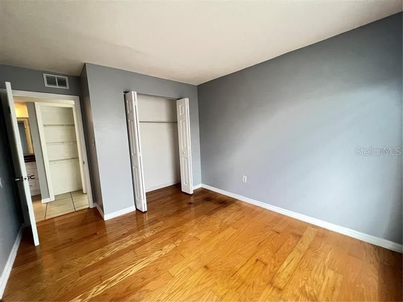 For Rent: $1,450 (2 beds, 1 baths, 850 Square Feet)