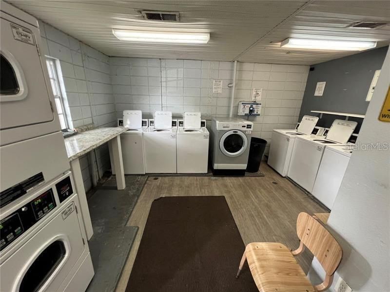 For Rent: $1,450 (2 beds, 1 baths, 850 Square Feet)