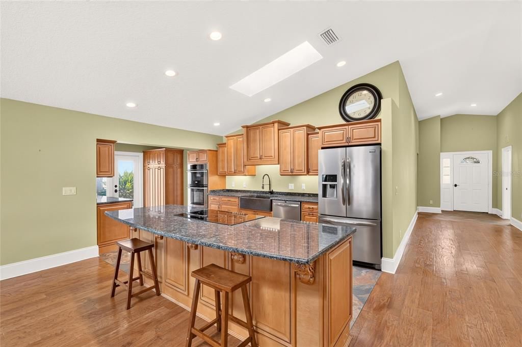For Sale: $349,000 (3 beds, 2 baths, 2740 Square Feet)