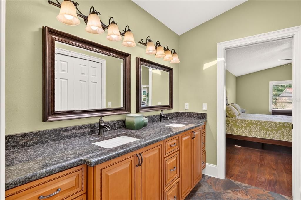 For Sale: $349,000 (3 beds, 2 baths, 2740 Square Feet)
