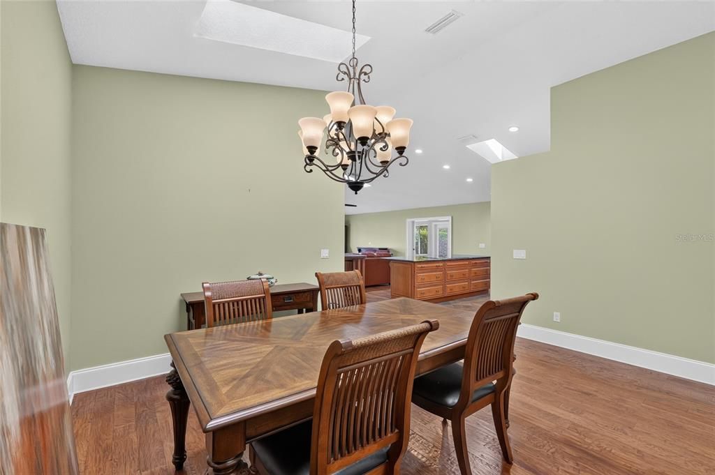 For Sale: $349,000 (3 beds, 2 baths, 2740 Square Feet)