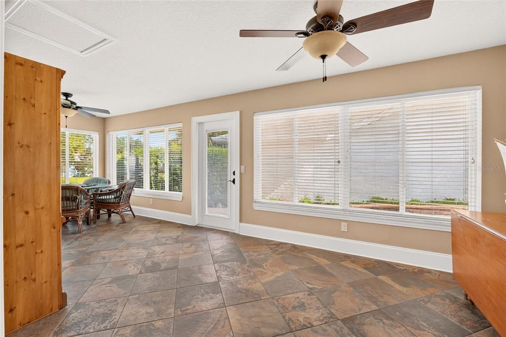 For Sale: $349,000 (3 beds, 2 baths, 2740 Square Feet)