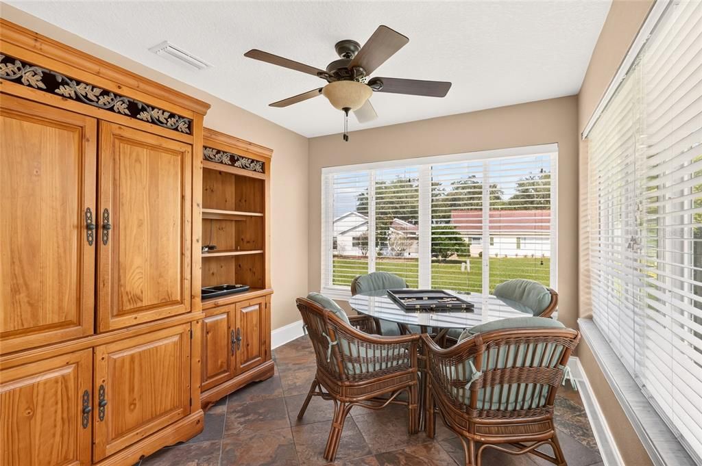 For Sale: $349,000 (3 beds, 2 baths, 2740 Square Feet)