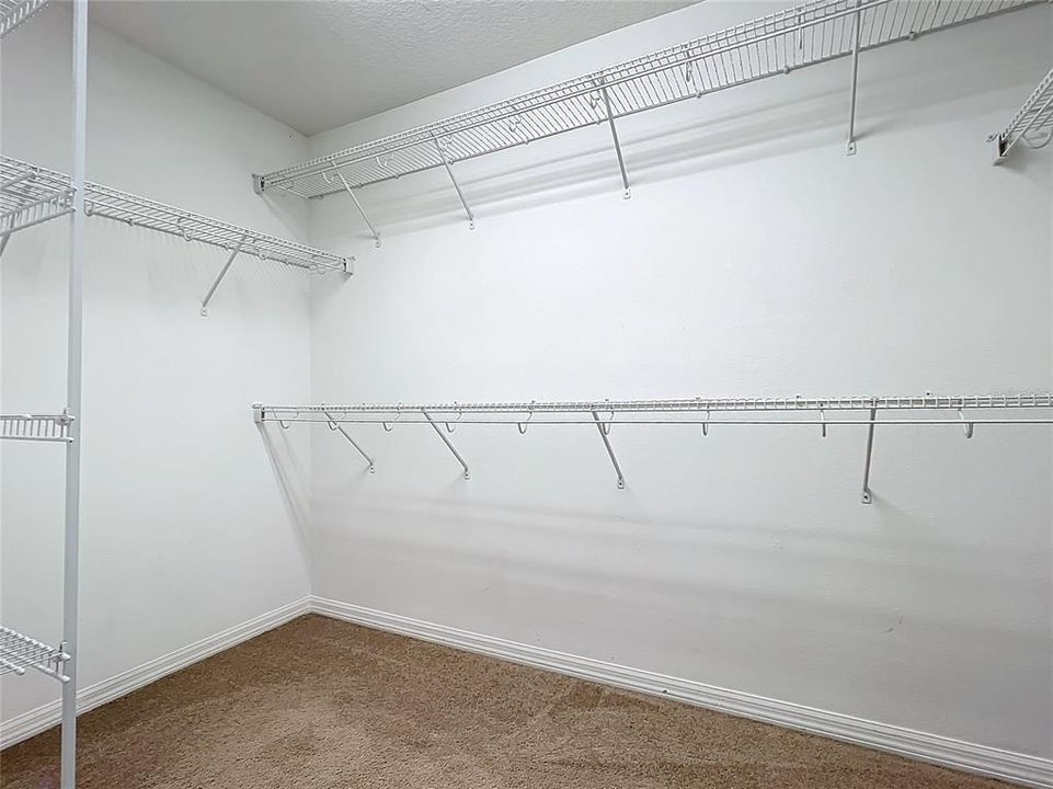 В аренду: $2,400 (3 спален, 2 ванн, 1656 Квадратных фут)