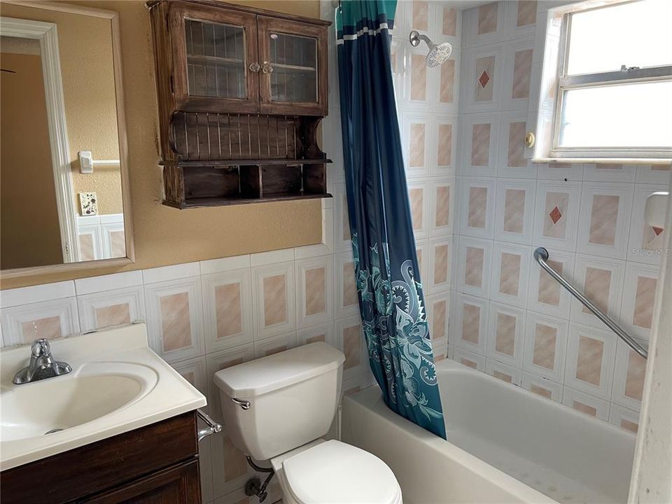 For Sale: $425,000 (6 beds, 0 baths, 1800 Square Feet)